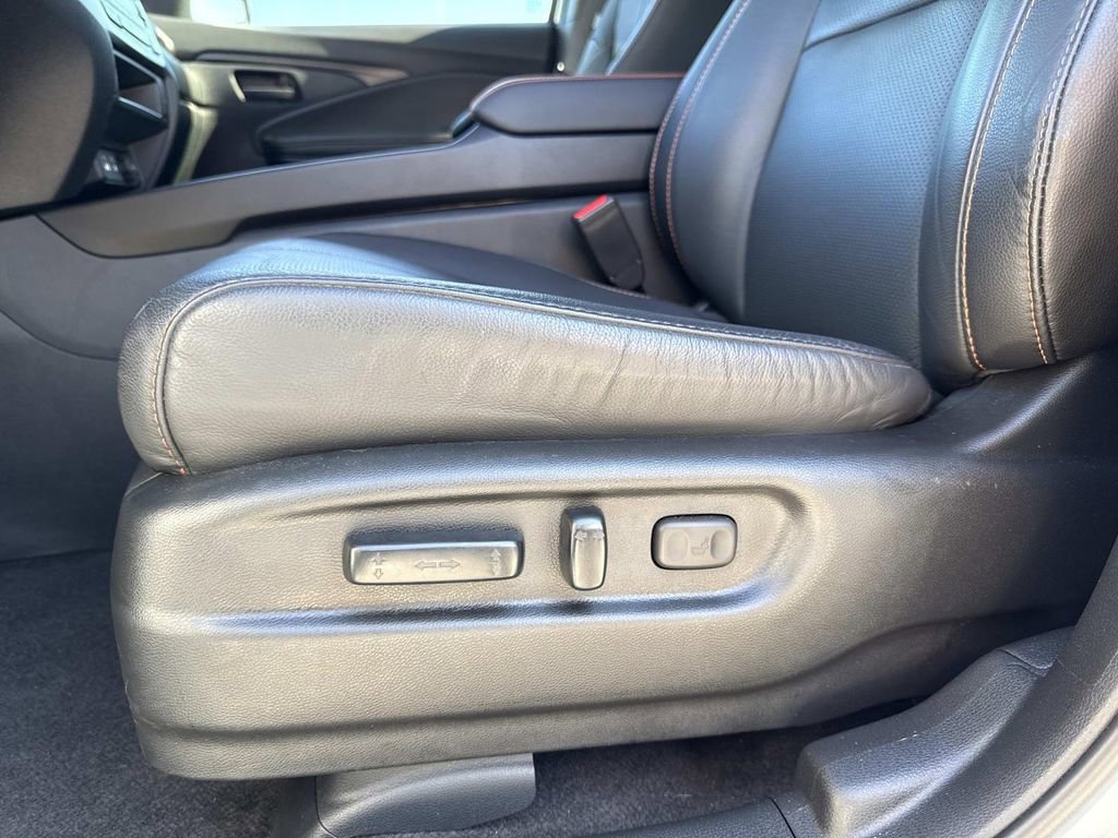 Used 2024 Honda Passport TrailSport image 19