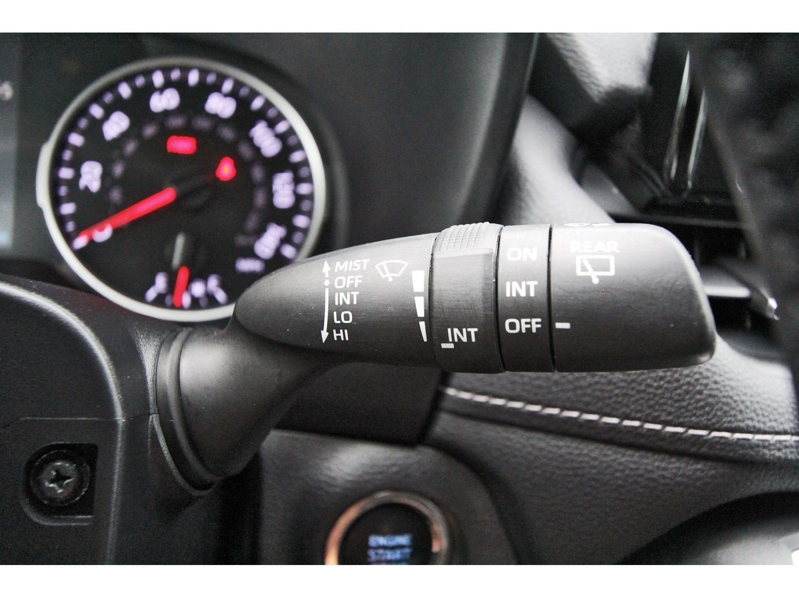 Used 2021 Toyota RAV4 XLE Premium FWD image 18