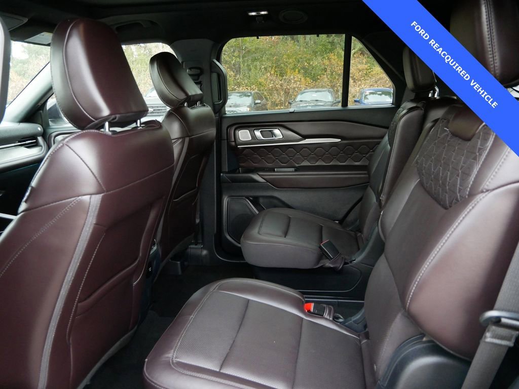 Used 2025 Ford Explorer Platinum w/ LUX Leather Package AWD/4WD image 11