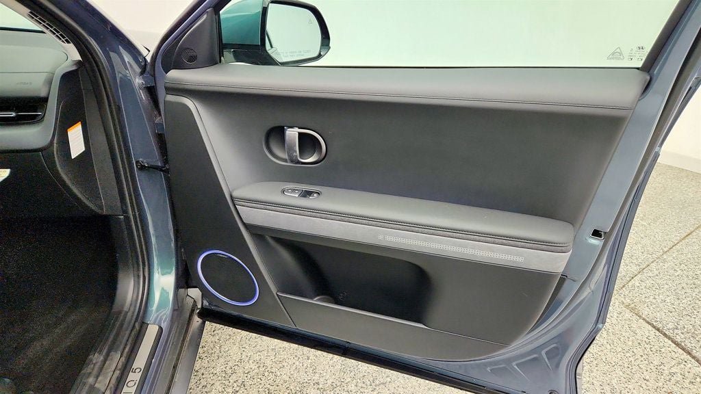 Used 2025 Hyundai Ioniq 5 Limited RWD image 26
