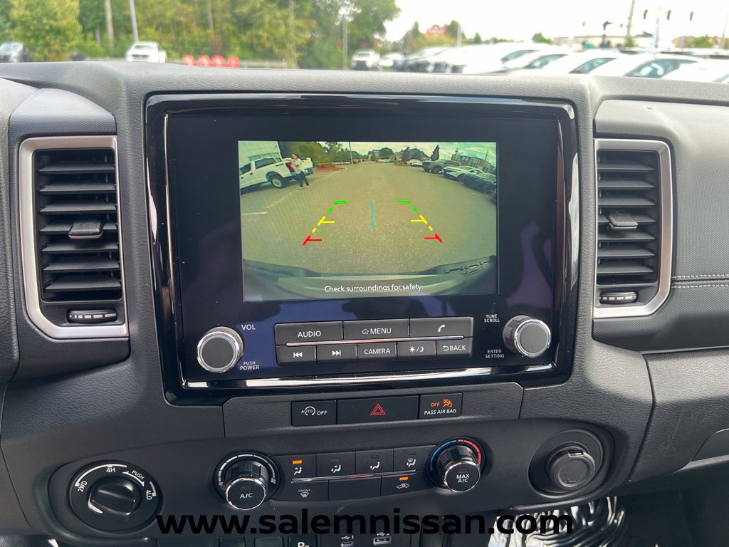 Used 2023 Nissan Frontier SV w/ Technology Package AWD/4WD image 12