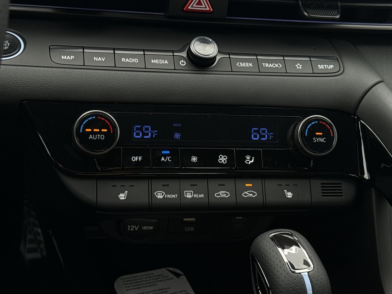 New 2026 Hyundai Elantra N FWD image 21