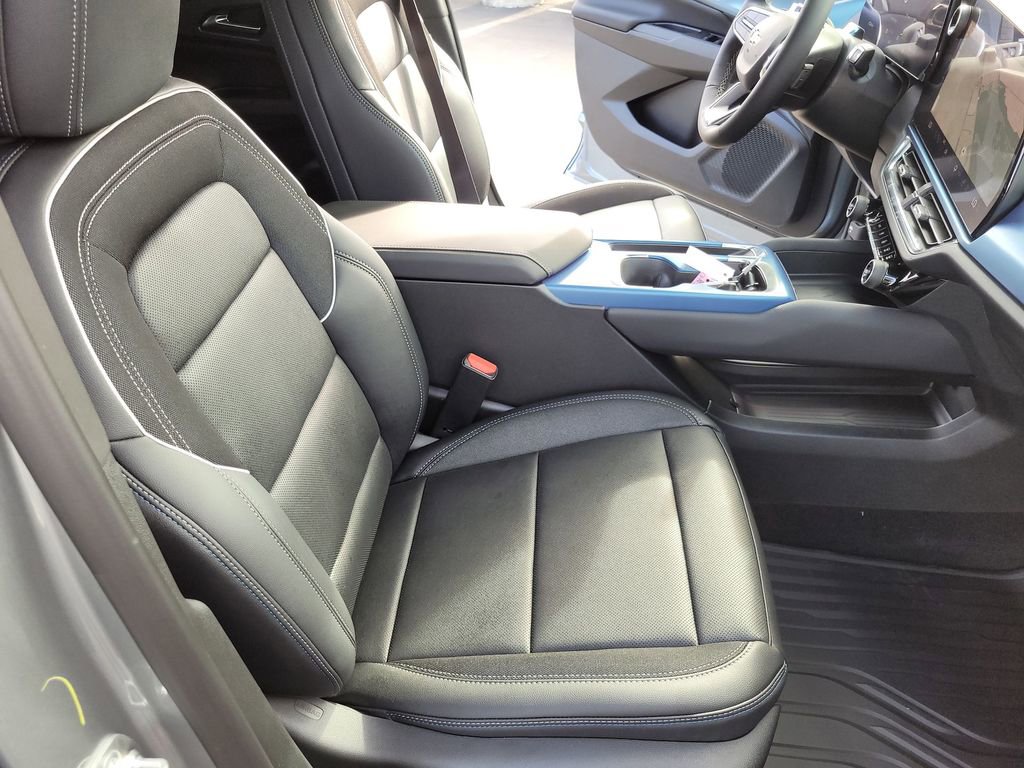 New 2026 Chevrolet Equinox EV LT image 28