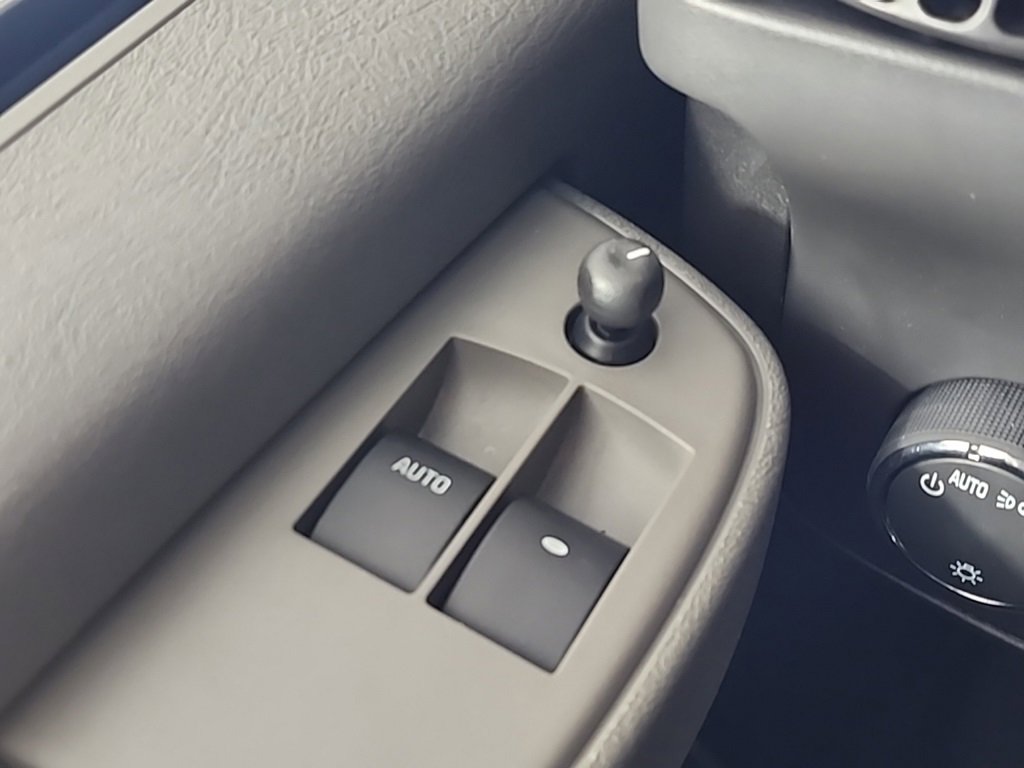 New 2025 Chevrolet Express 3500 w/ Driver Convenience Package image 31