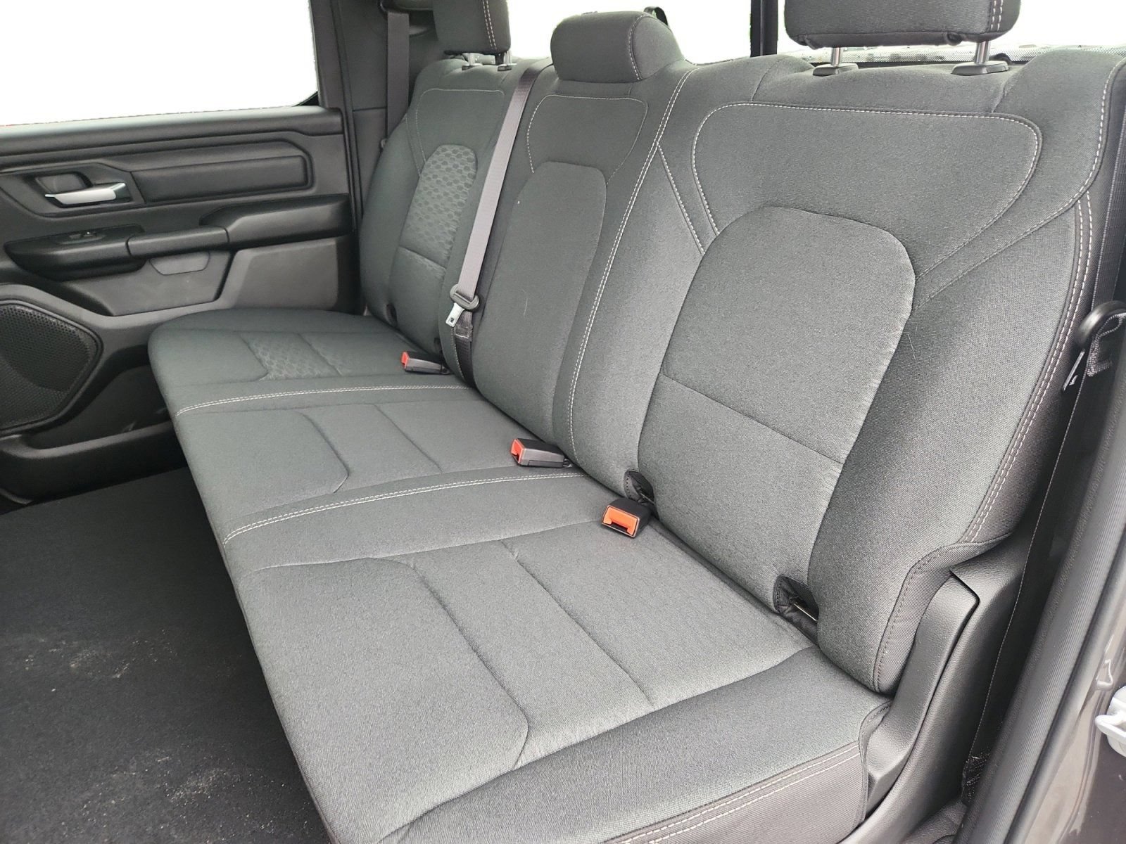 New 2026 RAM 1500 Express AWD/4WD image 23