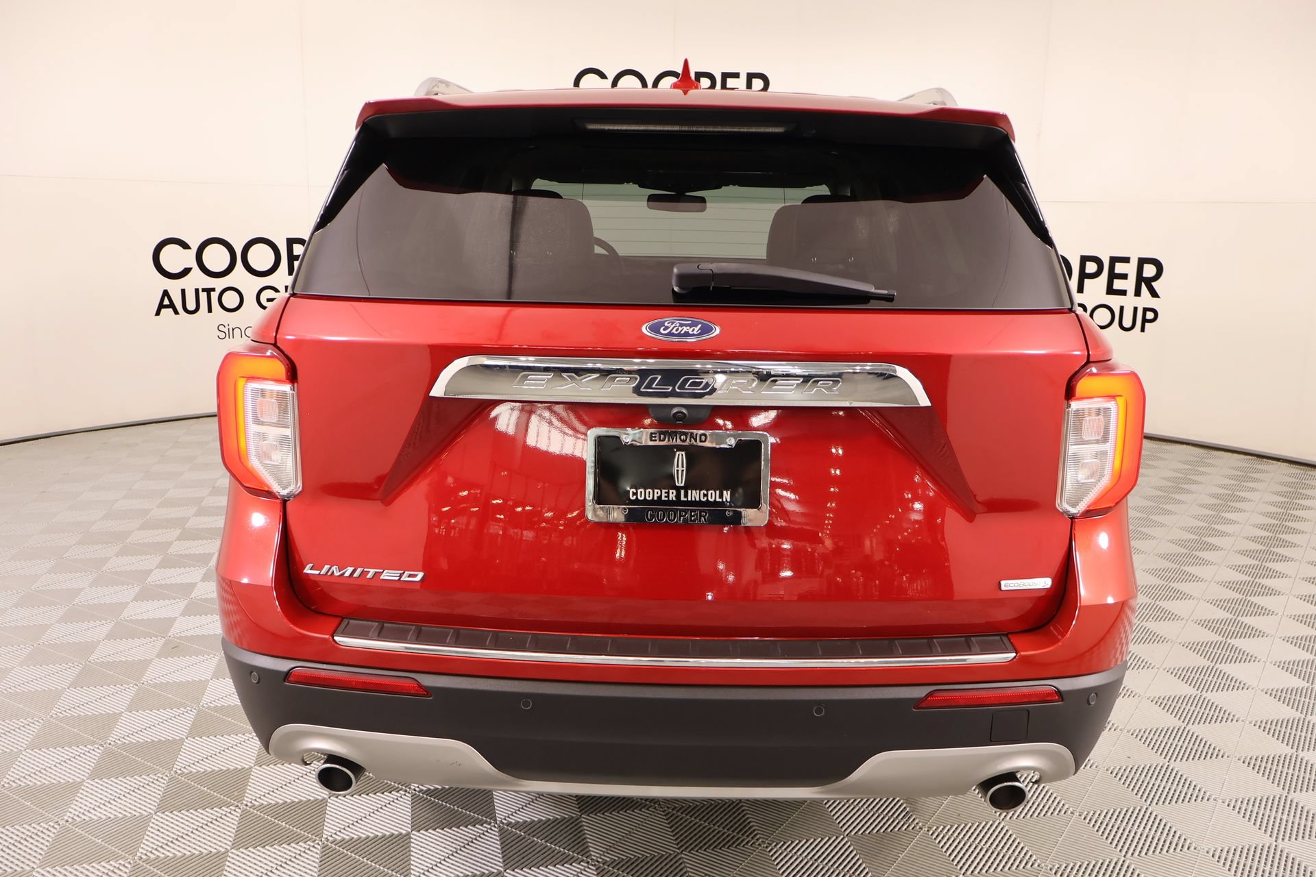 Used 2020 Ford Explorer Limited RWD image 25