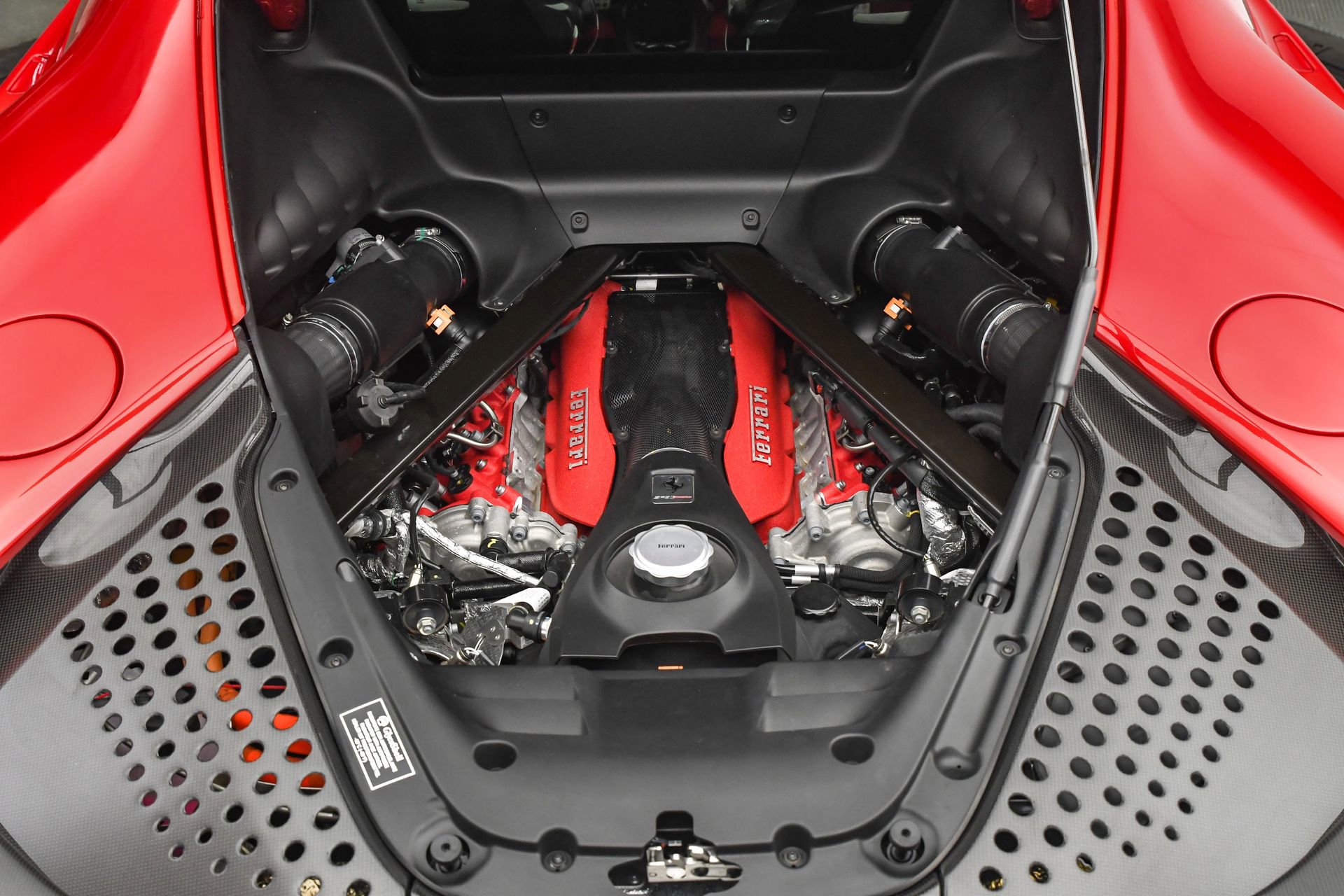 Used 2023 Ferrari SF90 Stradale image 30