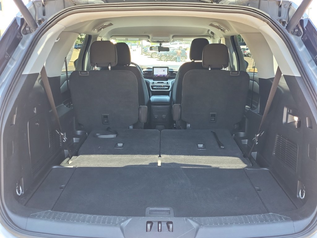 Used 2023 Ford Explorer XLT AWD/4WD image 19