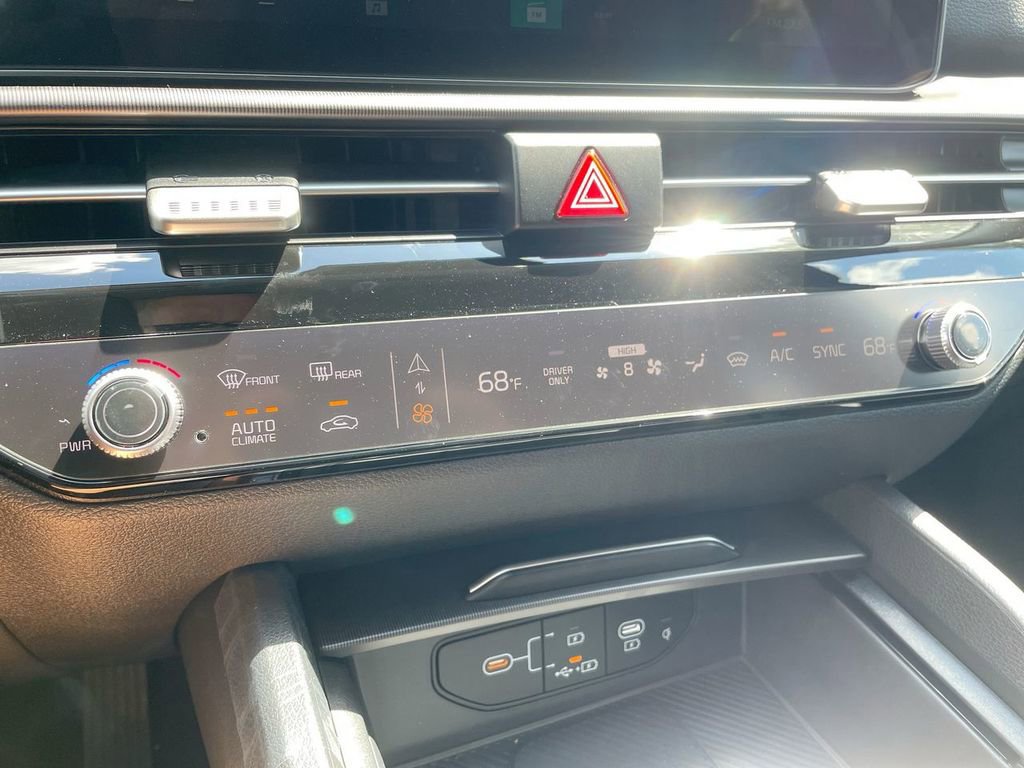 Used 2026 Kia Sportage EX image 46