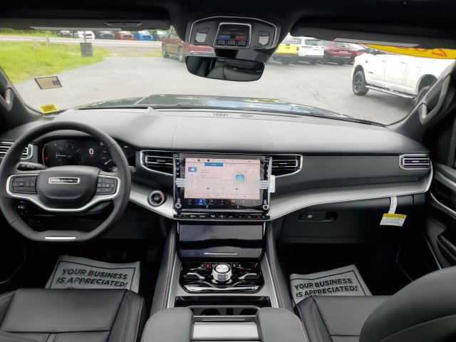 New 2026 Jeep Grand Wagoneer Limited AWD/4WD image 17
