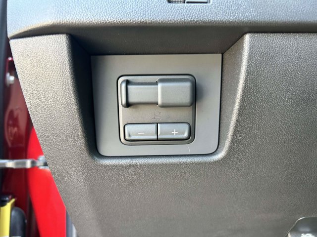 Used 2026 GMC Canyon AT4 w/ Technology Plus Package AWD/4WD image 35