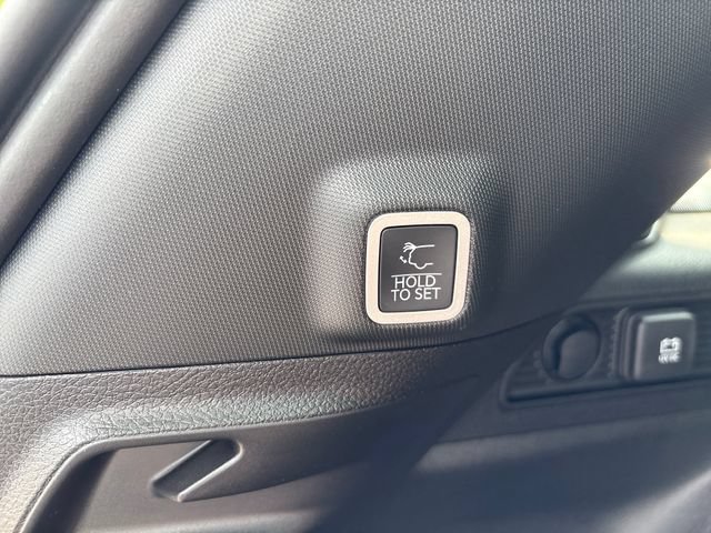 Used 2026 Jeep Grand Cherokee Limited AWD/4WD image 24