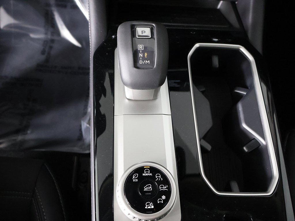 New 2025 Mitsubishi Outlander SE image 49