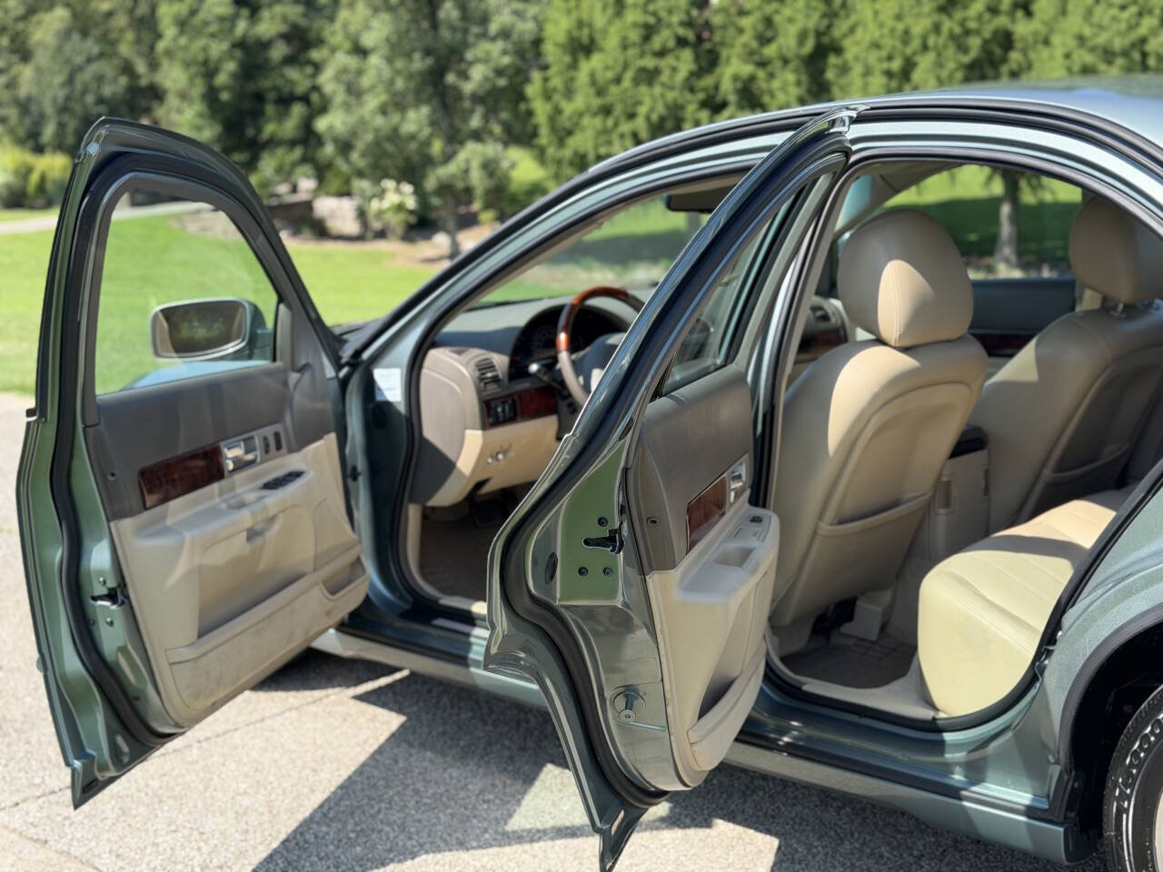 Used 2006 Lincoln LS RWD image 7