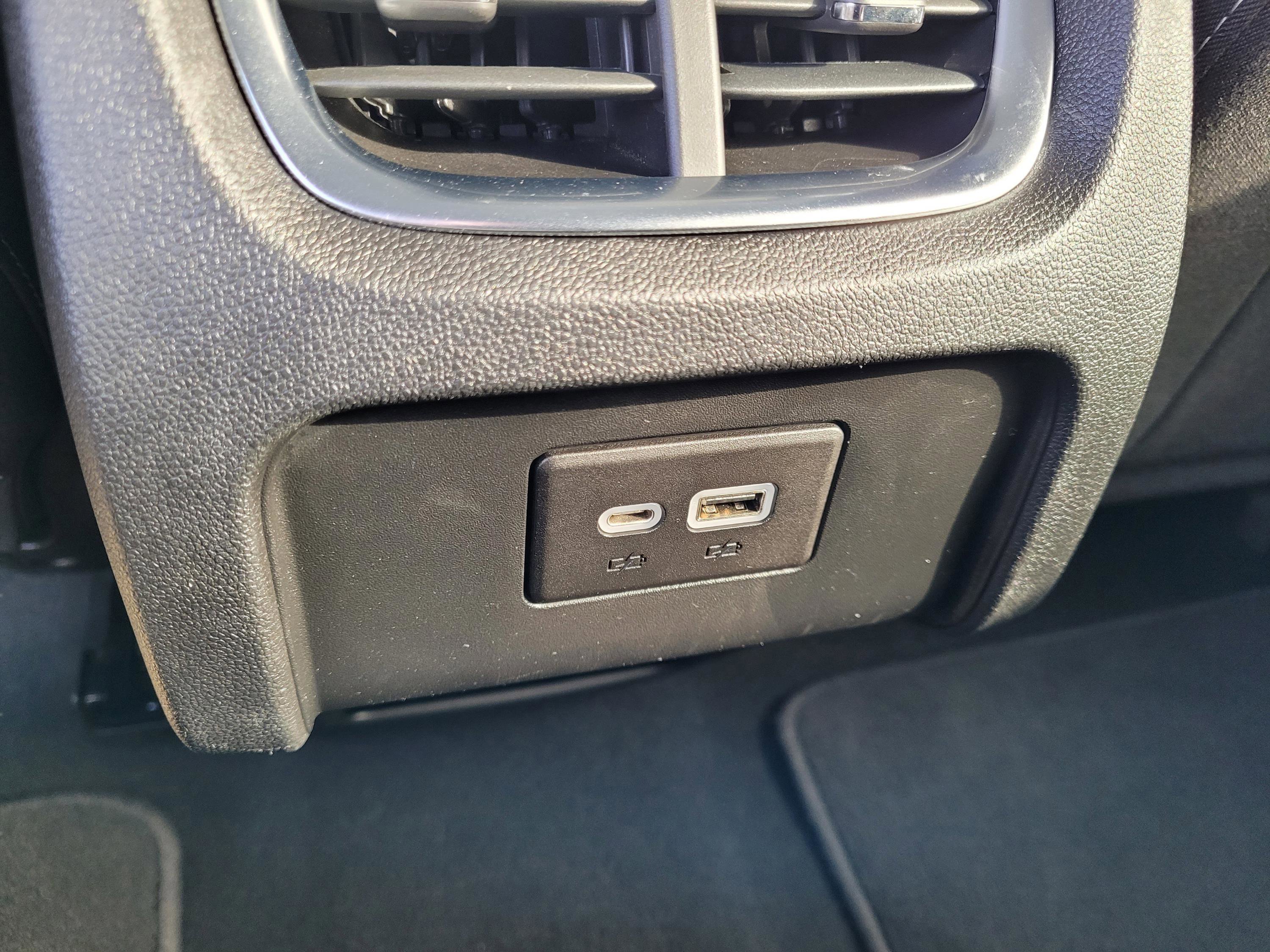 Used 2023 Chevrolet Blazer LT image 16