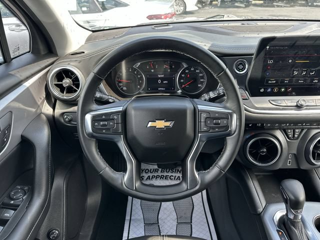 Used 2024 Chevrolet Blazer LT FWD image 6