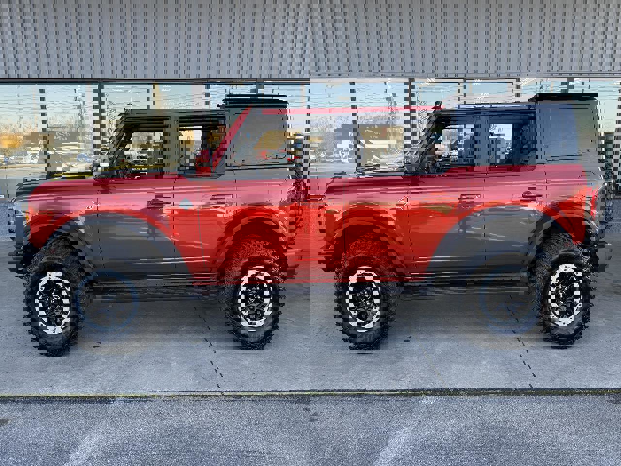 Used 2024 Ford Bronco Outer Banks w/ Sasquatch Package image 9