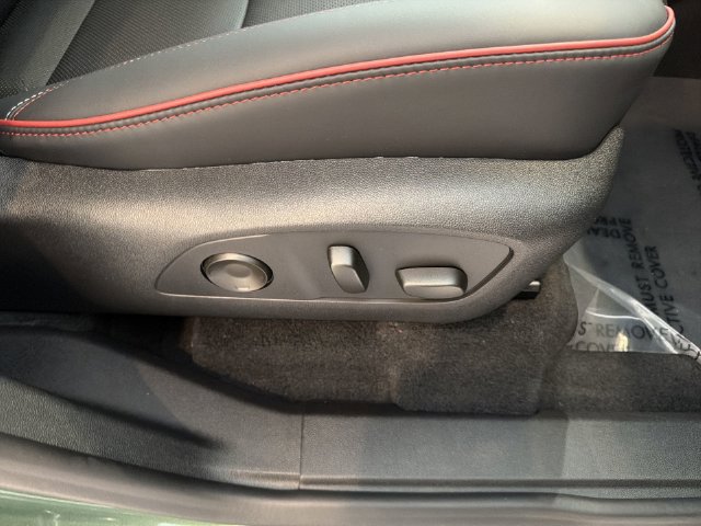 New 2027 Chevrolet Traverse RS AWD/4WD image 21