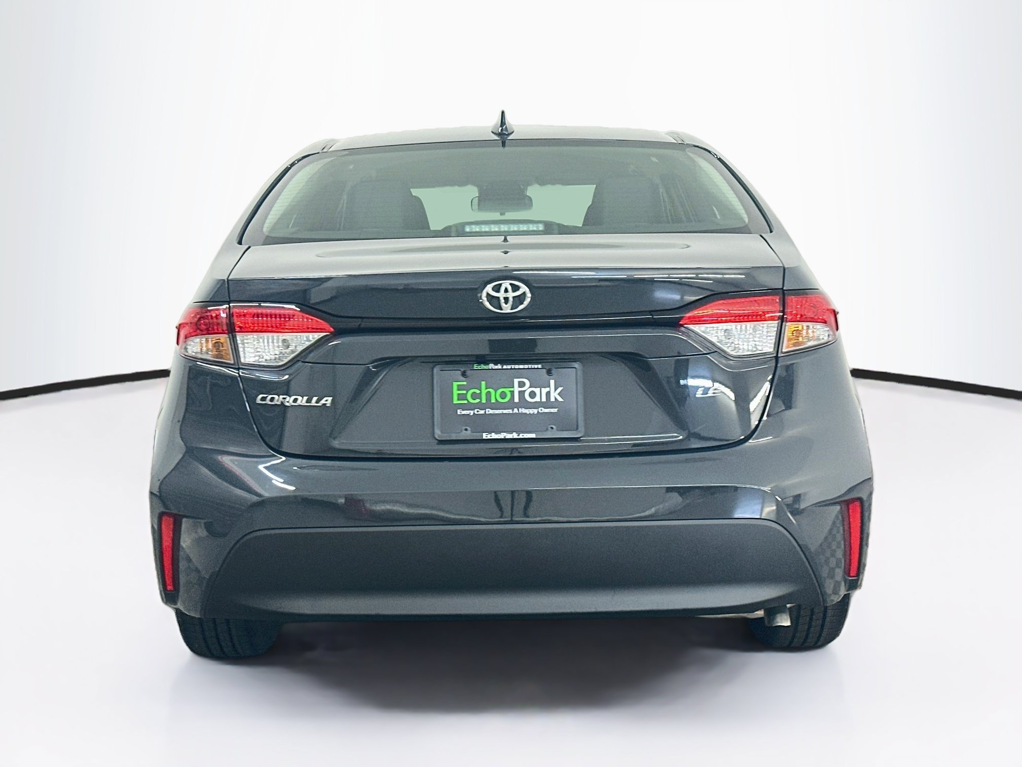Used 2026 Toyota Corolla LE FWD image 7