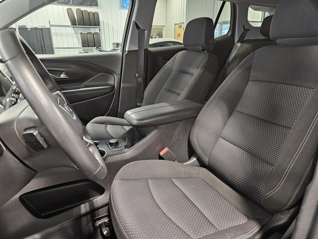 Used 2024 GMC Terrain SLE image 12