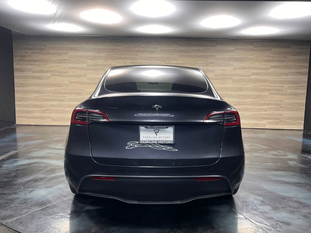 Used 2024 Tesla Model Y Long Range AWD/4WD image 16