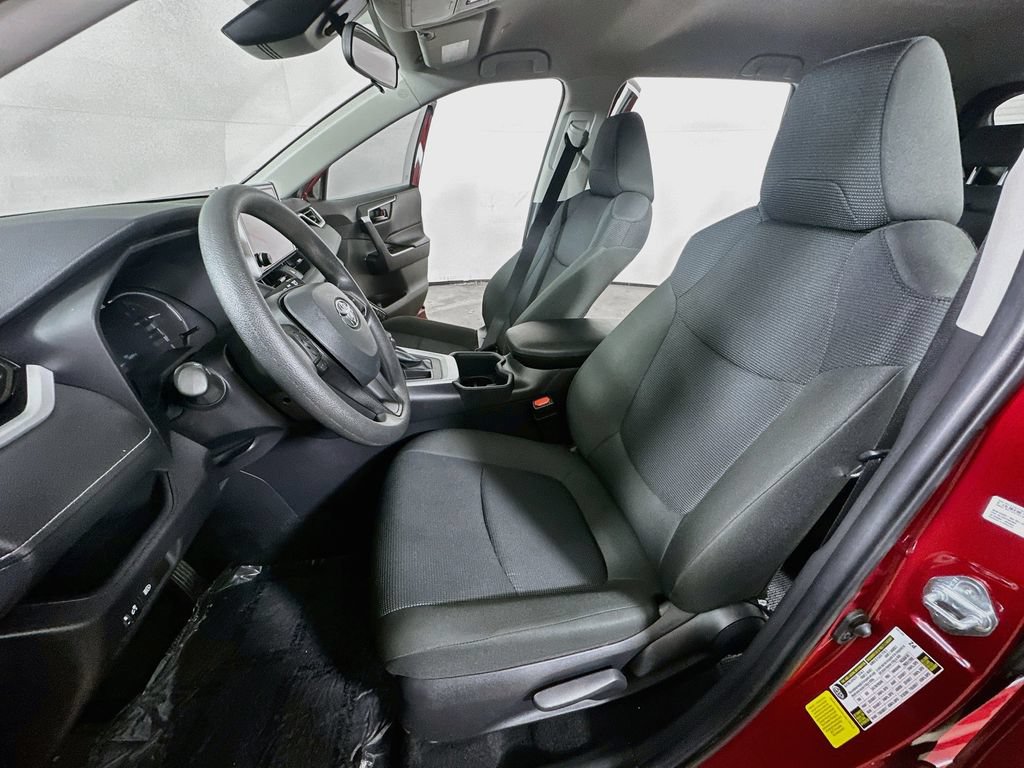 Used 2025 Toyota RAV4 LE FWD image 17