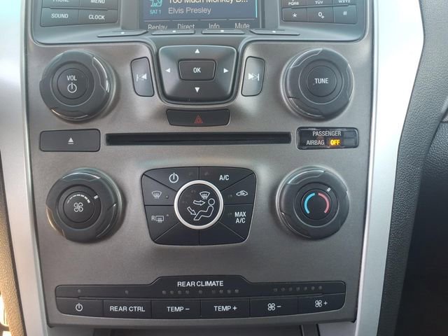 Used 2015 Ford Explorer XLT image 18