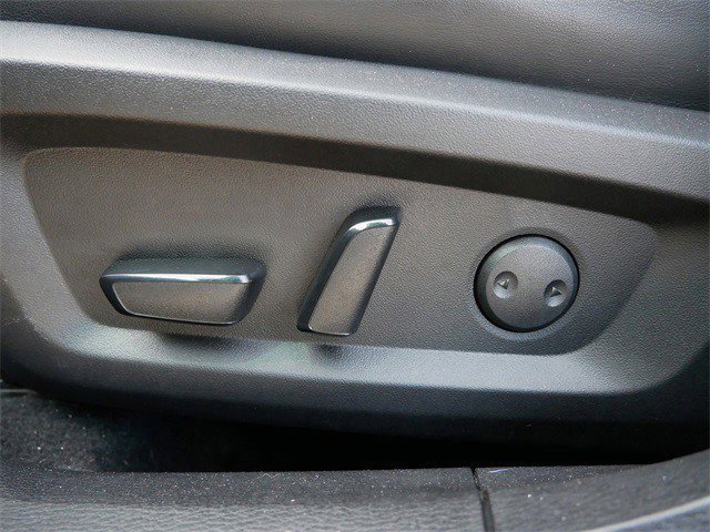 Used 2022 Mitsubishi Outlander SE image 17