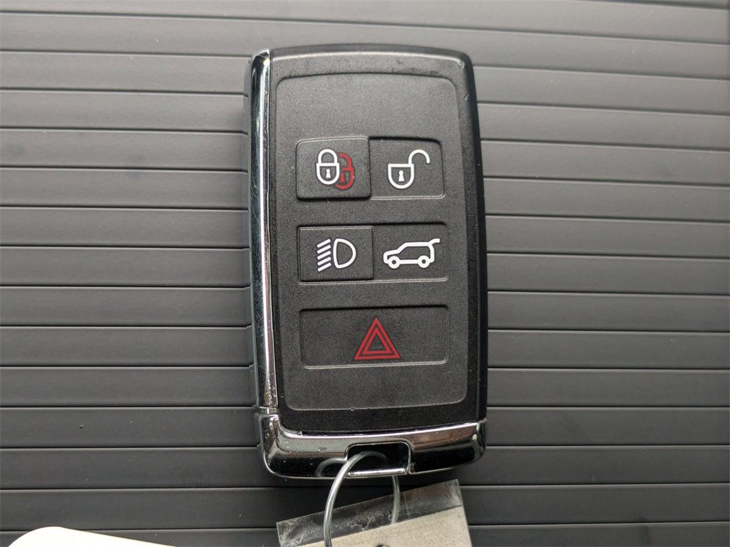 Used 2022 Jaguar F-PACE S image 34