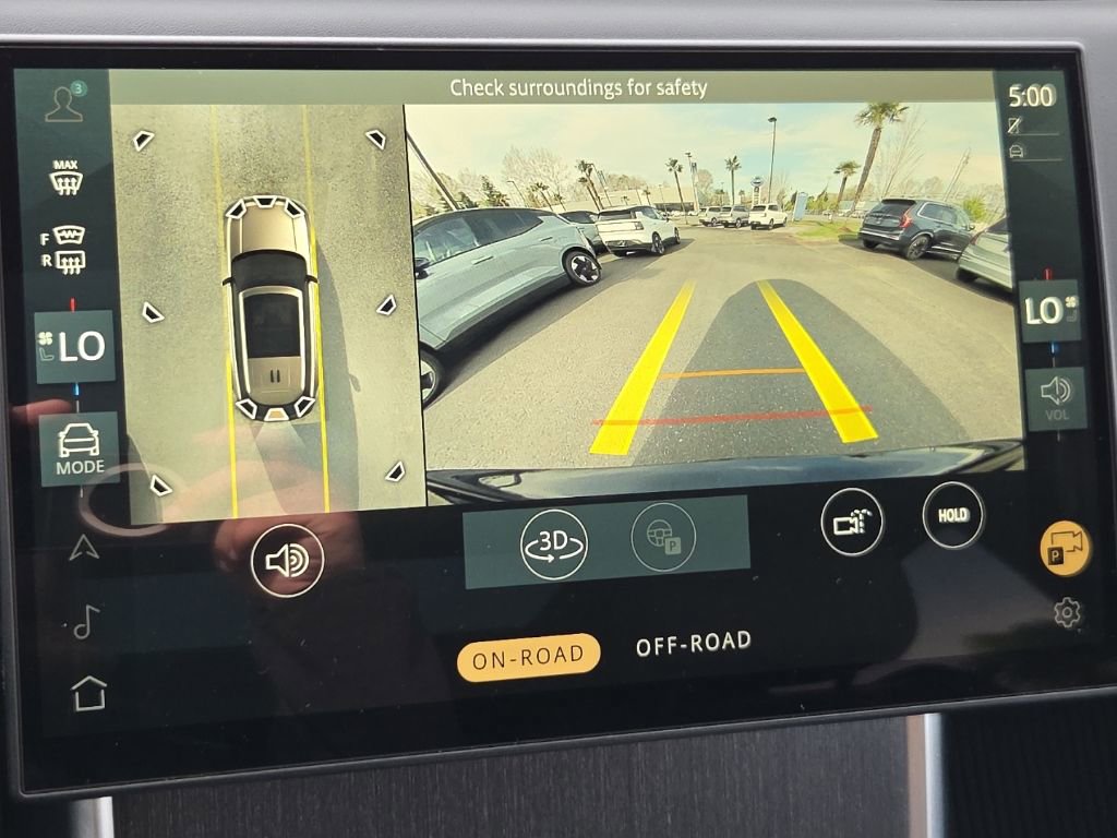 Certified 2025 Land Rover Range Rover Long Wheelbase SE AWD/4WD image 26