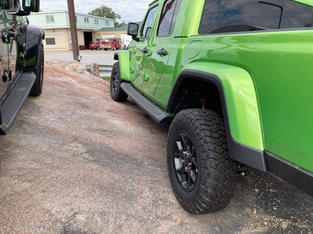 New 2025 Jeep Gladiator Sport image 5