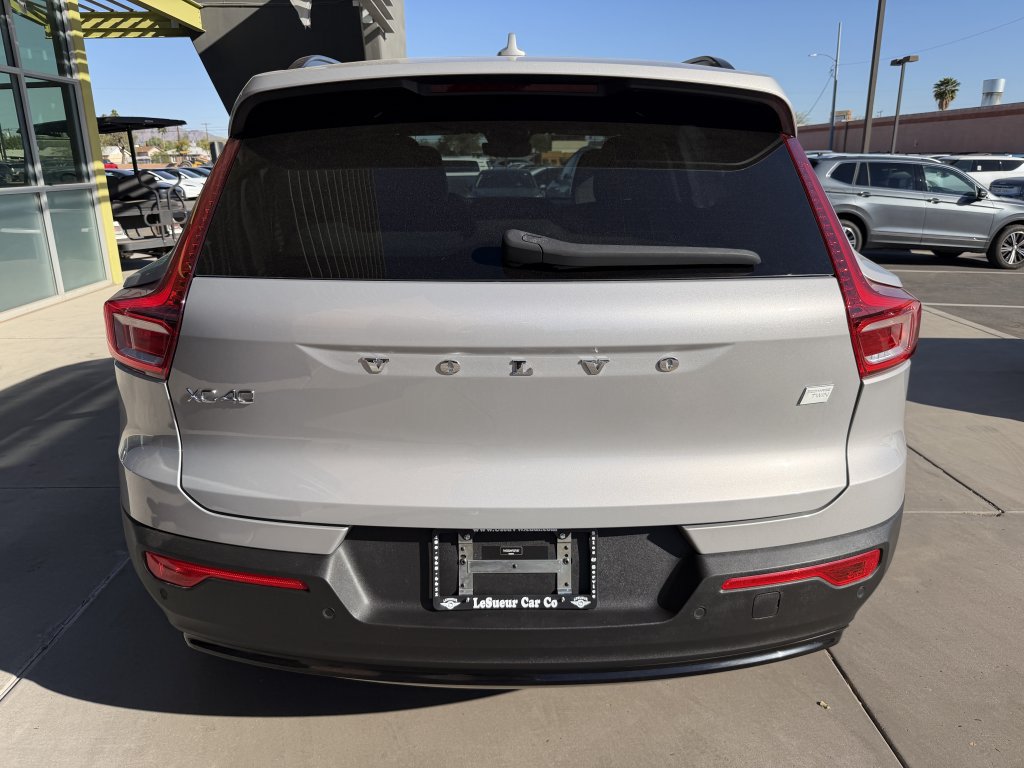 Used 2023 Volvo XC40 Recharge Ultimate AWD/4WD image 13