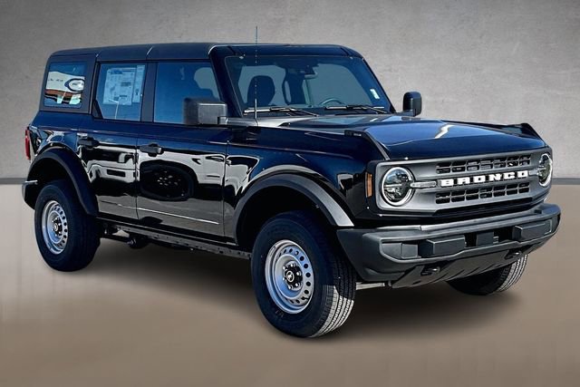 New 2025 Ford Bronco 4-Door image 2