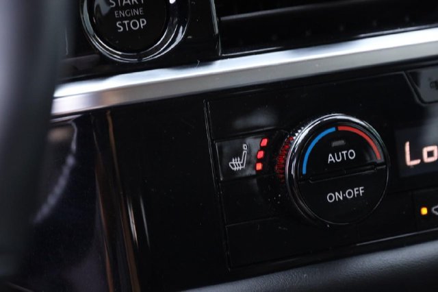 Certified 2025 Nissan Pathfinder SL FWD image 20