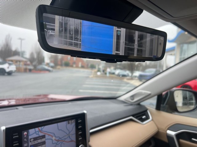 Used 2020 Toyota RAV4 Limited image 19