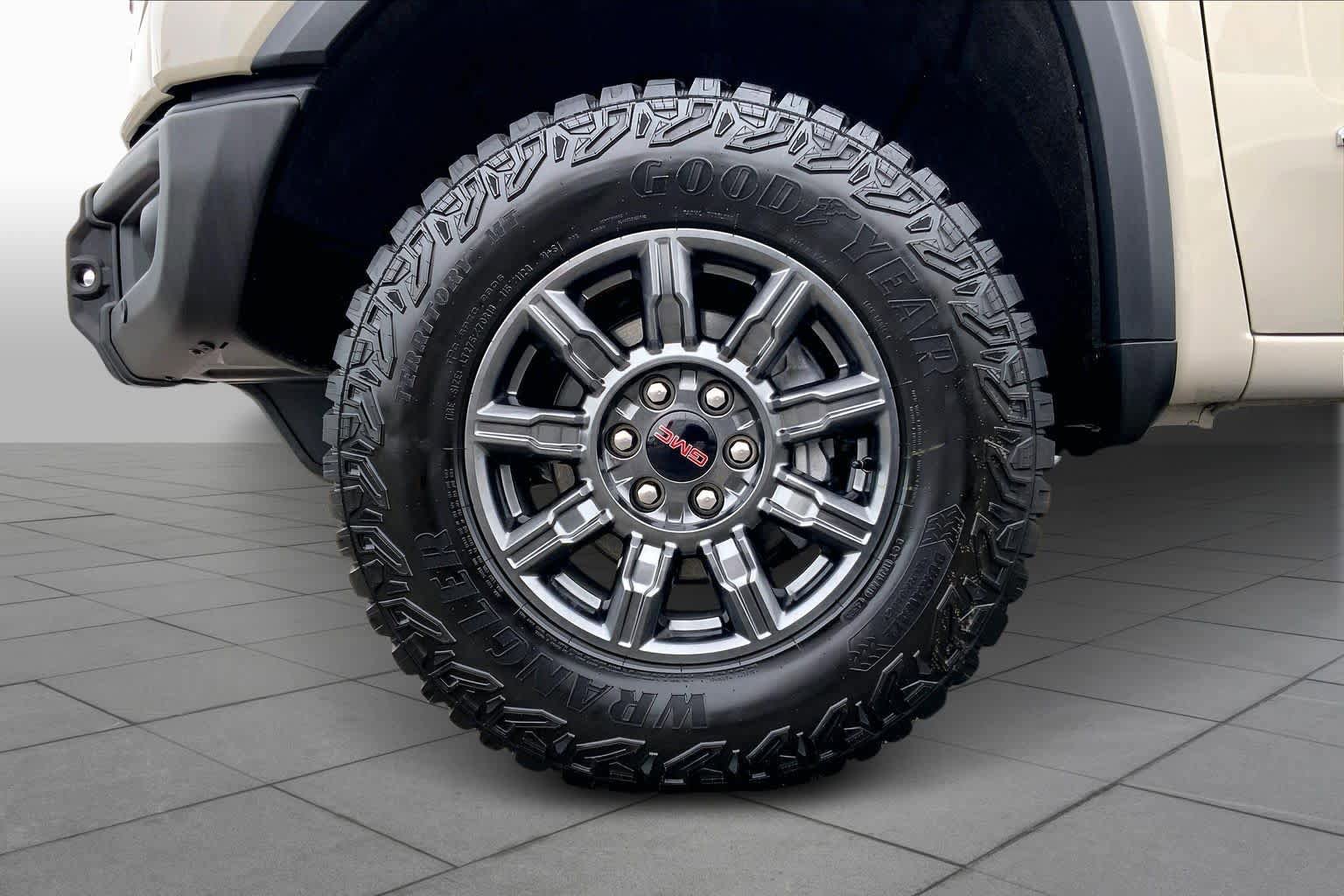 Used 2026 GMC Sierra 1500 AT4X AWD/4WD image 11