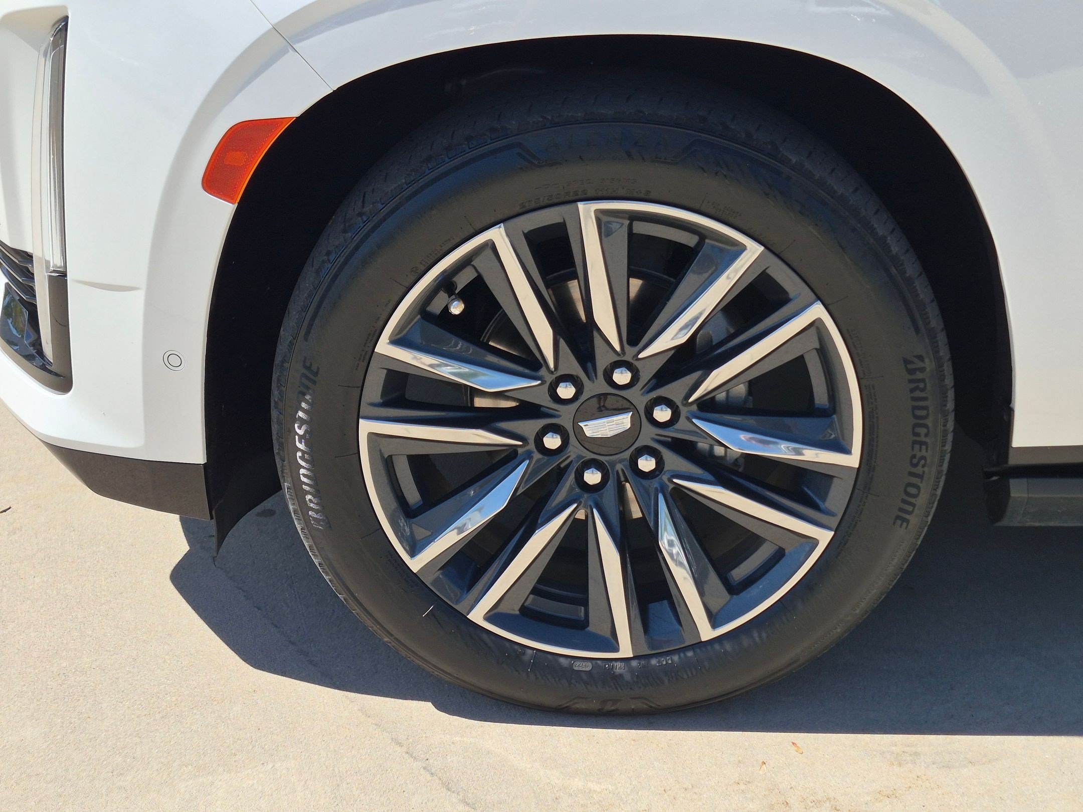 Certified 2022 Cadillac Escalade Sport Platinum AWD/4WD image 12