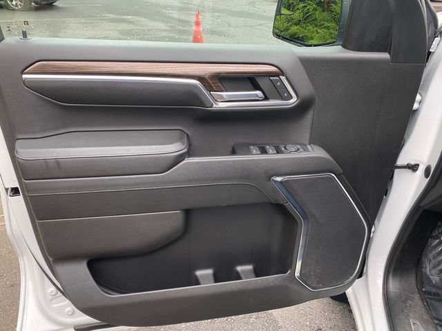 Used 2023 Chevrolet Silverado 1500 LT AWD/4WD image 13
