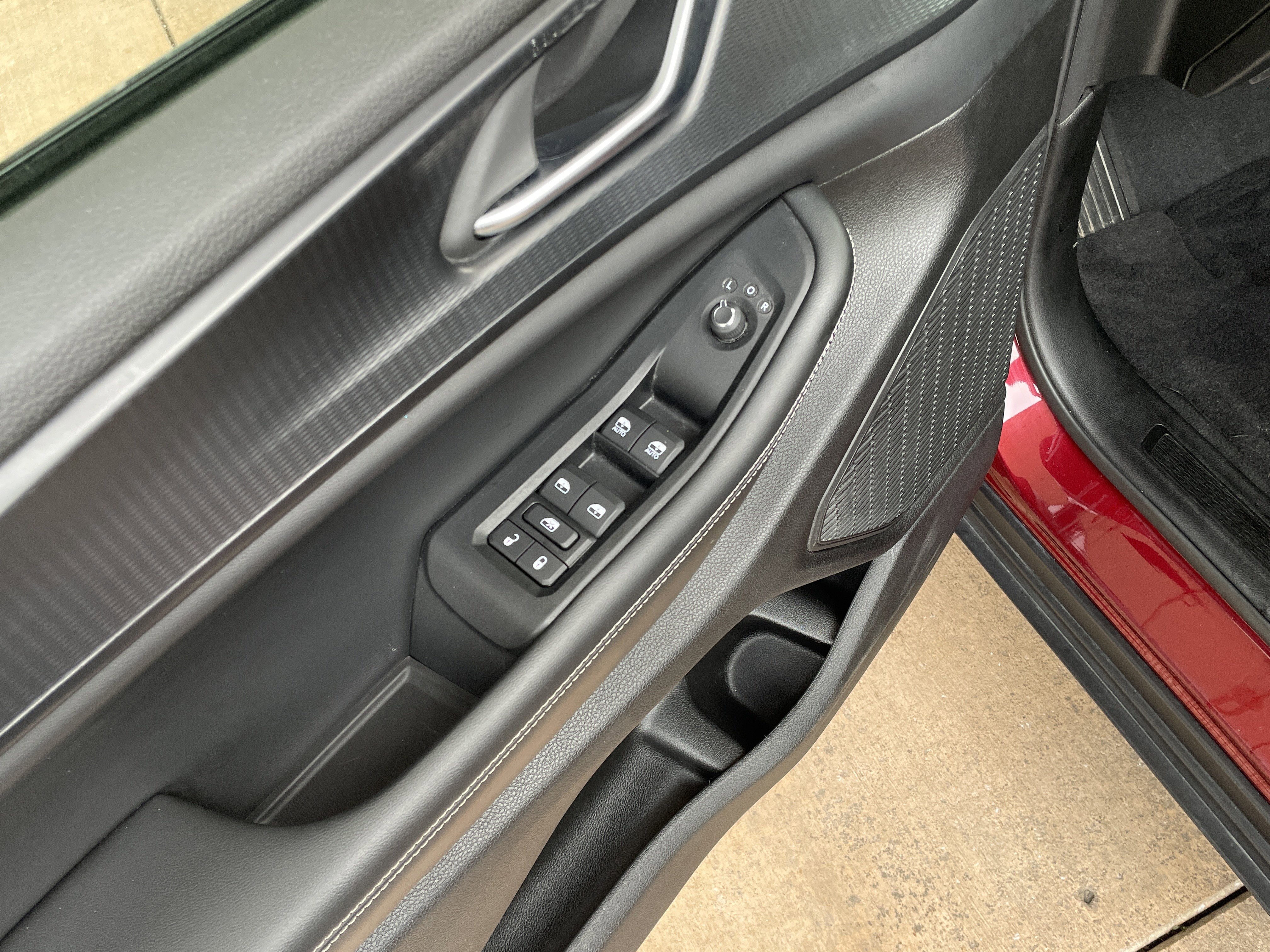 Used 2023 Jeep Grand Cherokee Laredo w/ MOPAR Finishing Package image 15