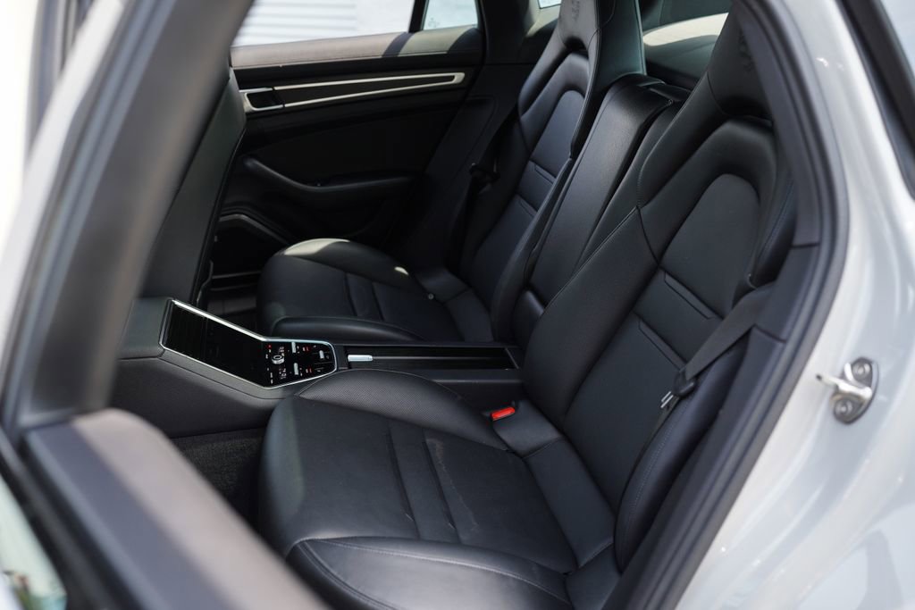 Used 2023 Porsche Panamera 4 Platinum Edition AWD/4WD image 24