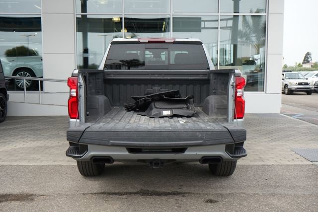 Used 2023 Chevrolet Silverado 1500 RST w/ Redline Edition AWD/4WD image 8