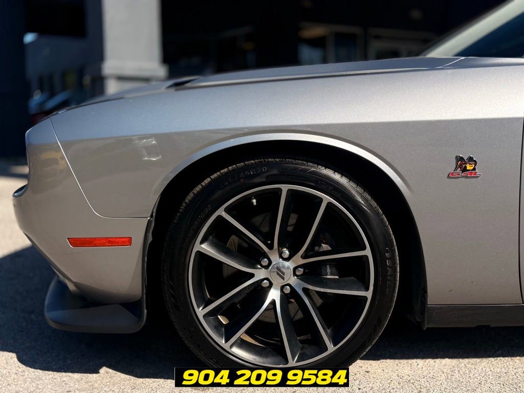 Used 2018 Dodge Challenger R/T Scat Pack w/ Leather Interior Group RWD image 11