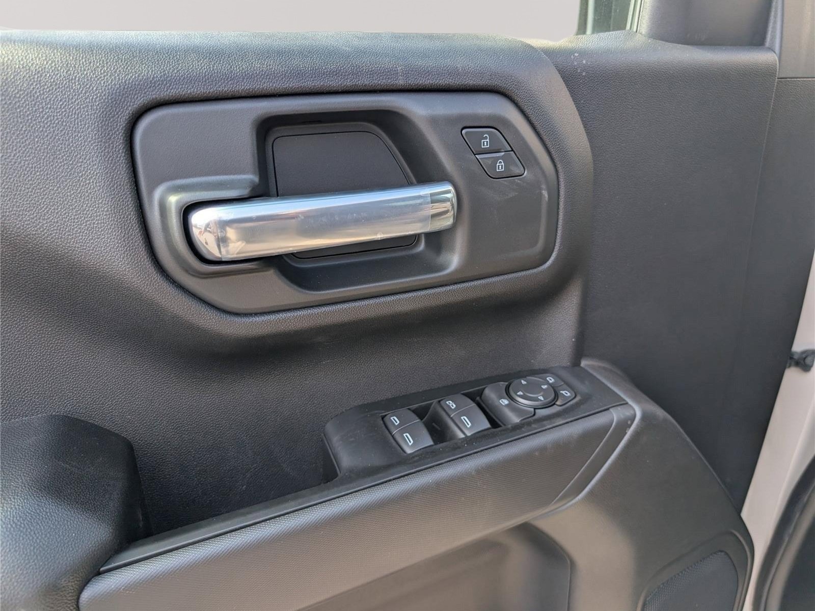 New 2026 Chevrolet Silverado 1500 Custom Trail Boss w/ Dark Appearance Package AWD/4WD image 15