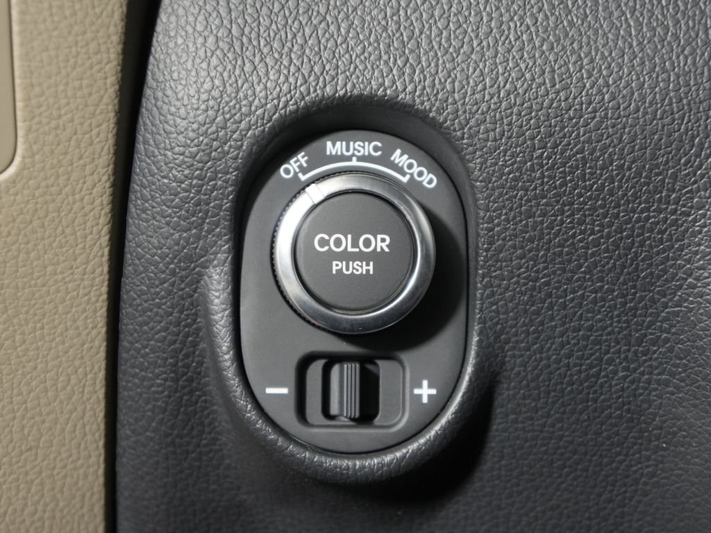 Used 2013 Kia Soul ! w/ Premium Pkg FWD image 18