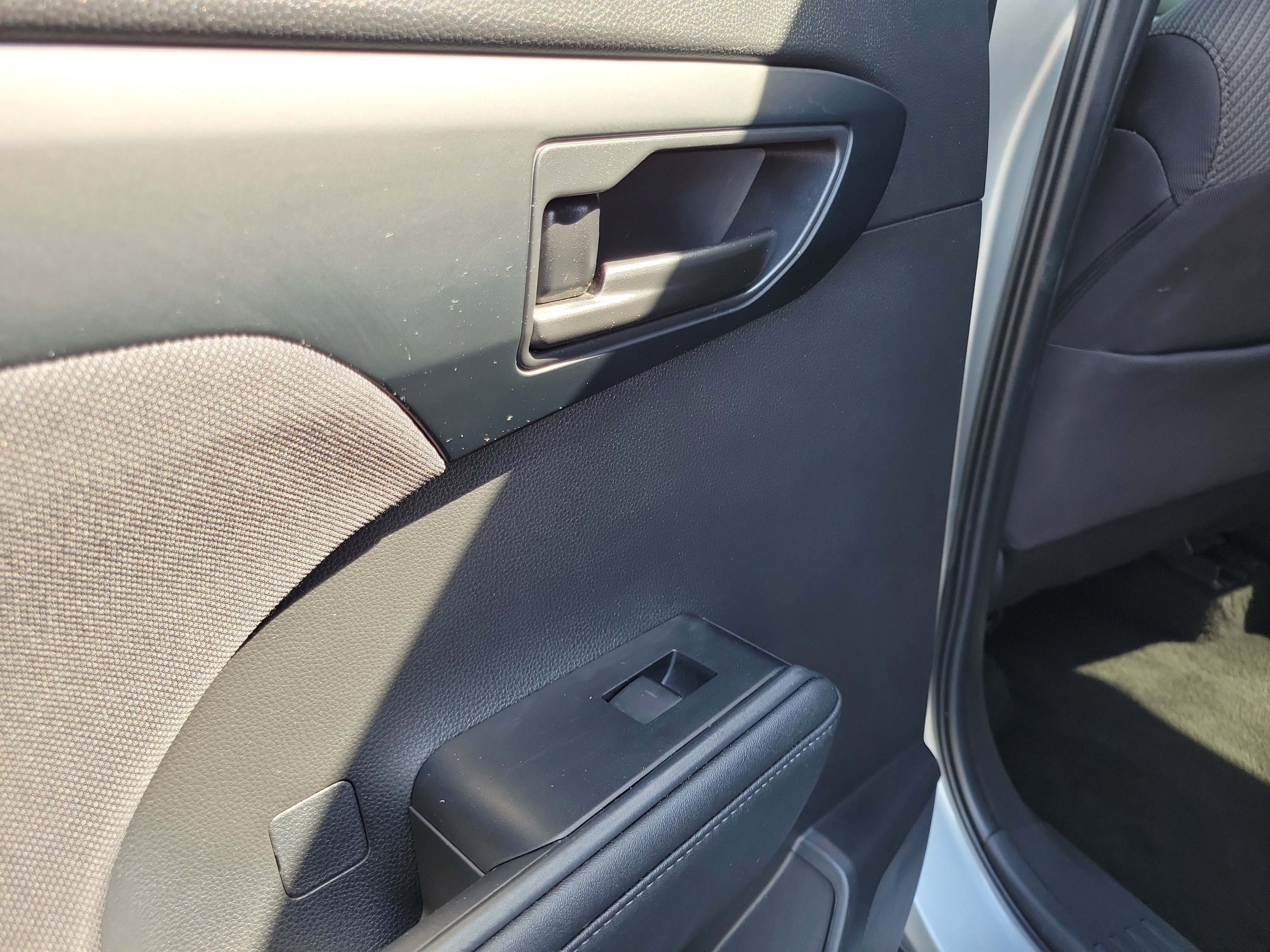 Used 2024 Toyota Highlander LE image 13