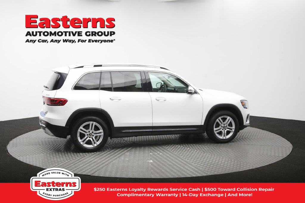 Used 2022 Mercedes-Benz GLB 250 4MATIC w/ Premium Package Lite image 47