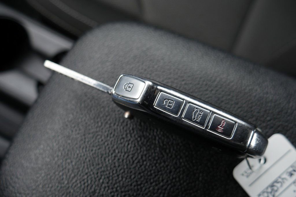 Used 2022 Kia Forte LXS image 19