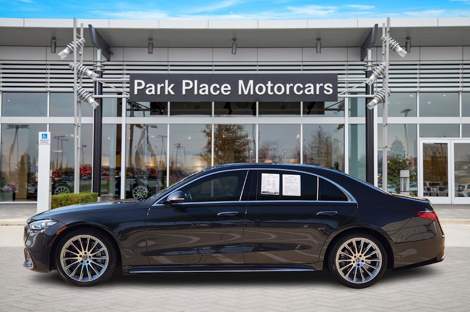 Certified 2023 Mercedes-Benz S 500 4MATIC image 3