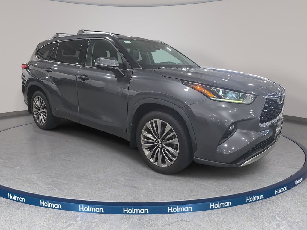 Used 2020 Toyota Highlander Platinum AWD/4WD image 3