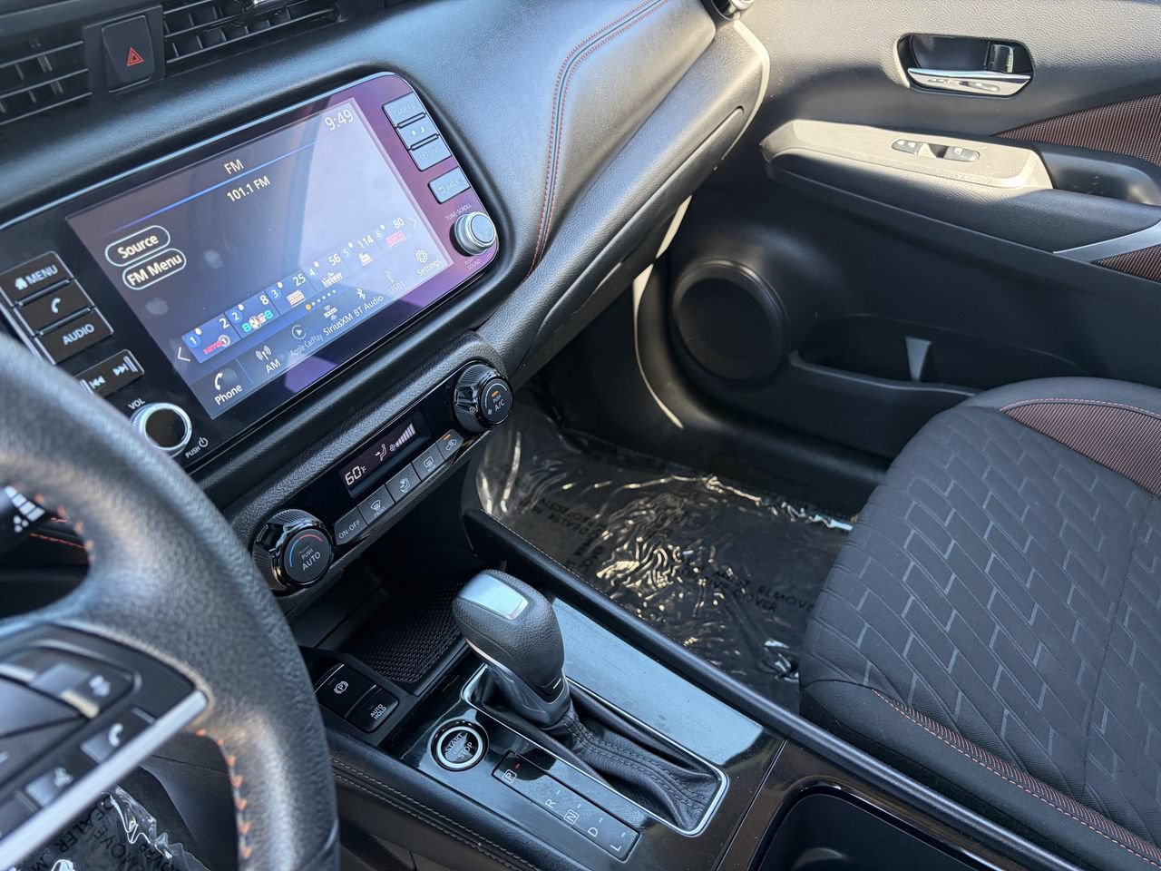 Used 2022 Nissan Kicks SR FWD image 39